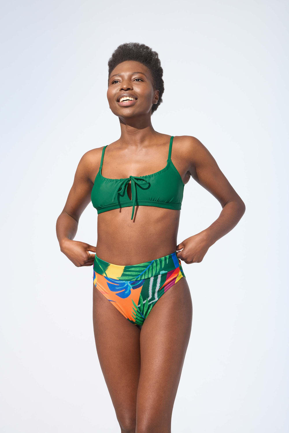 ANALIE – High waist bikini bottom in Essence print